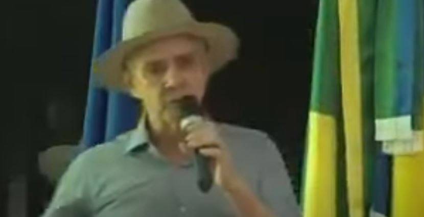 VEJA VÍDEO - Senador de Rondônia critica presidente do Congresso e dispara contra o Judiciário: “está nos colocando de joelhos”