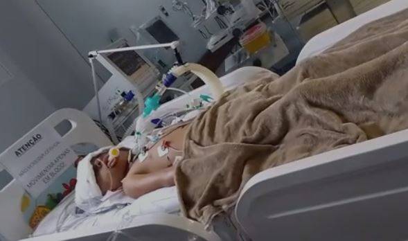 Garoto de 07 anos atacado por pit bulls em RO é transferido para hospital do Paraná; mãe concede entrevista exclusiva à FOLHA