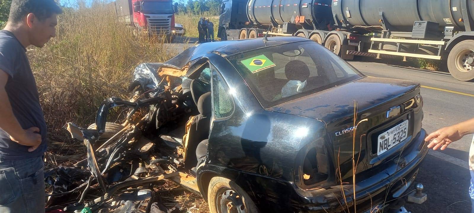 VEJA VÍDEO E FOTOS: acidente que matou vilhenense na BR 364 teria sido provocado por caminhão com falha mecânica nos freios