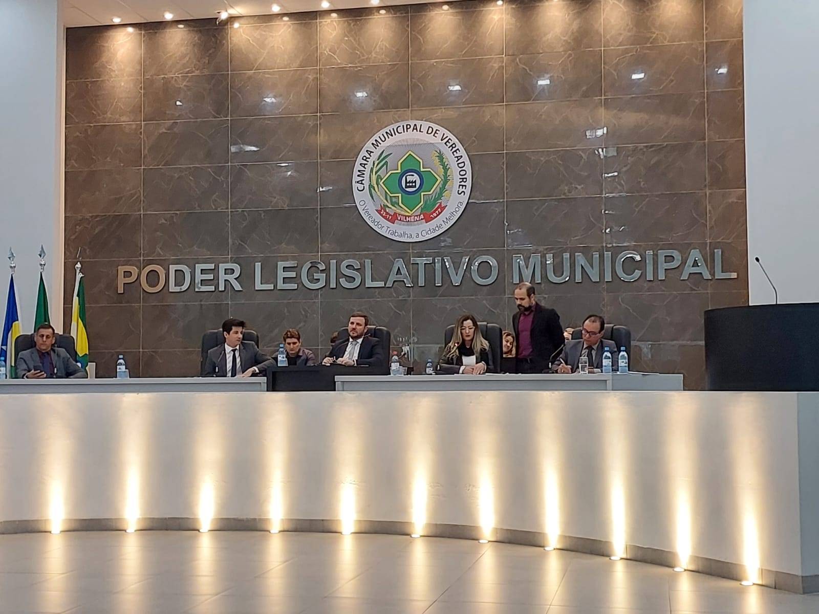Por unanimidade, vereadores de Vilhena rejeitaram o pedido de instalação de Comissão Processante para investigar prefeito