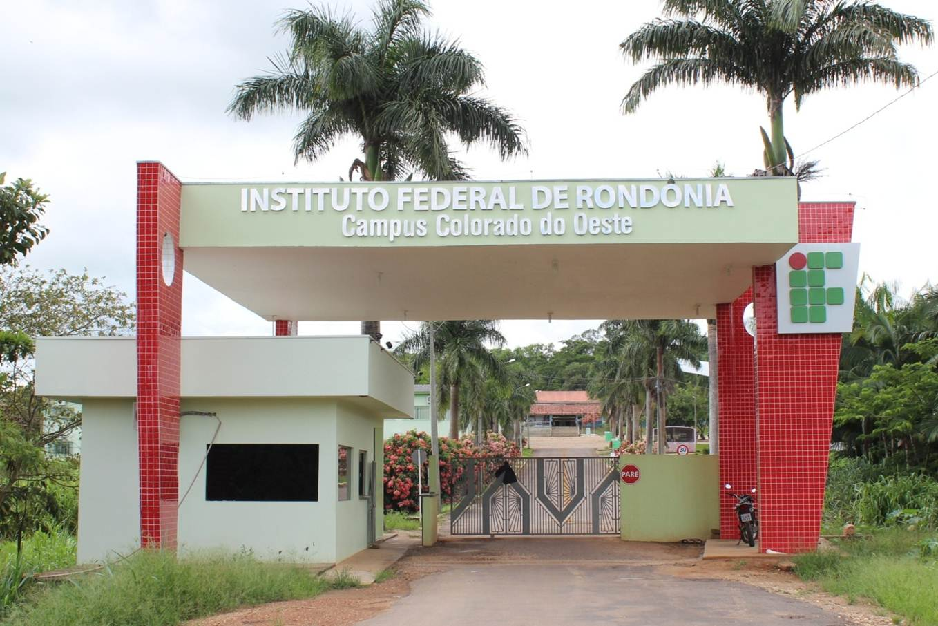 Energisa conclui obras de eficiência energética no IFRO de Colorado do Oeste e instituição vai economizar R$ 60 mil na conta