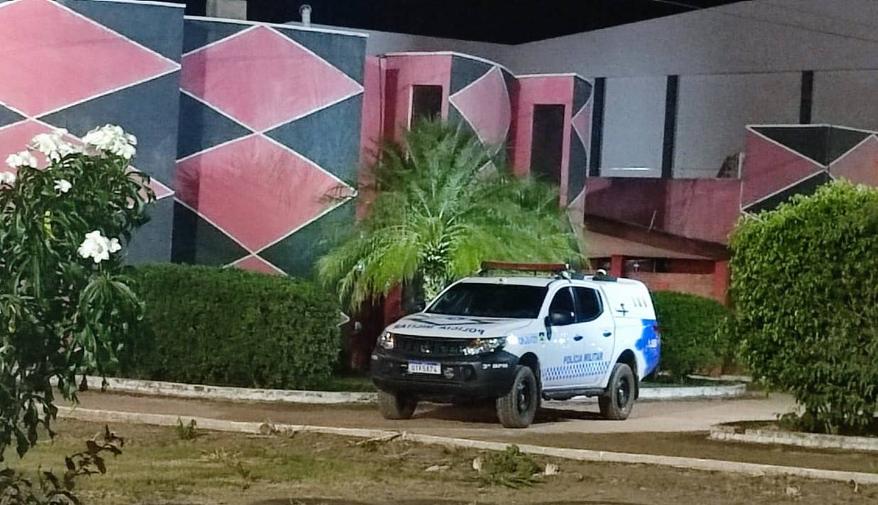 “No entusiasmo”, casal estraga utensílios em motel, se recusa a pagar e polícia é acionada, em Vilhena