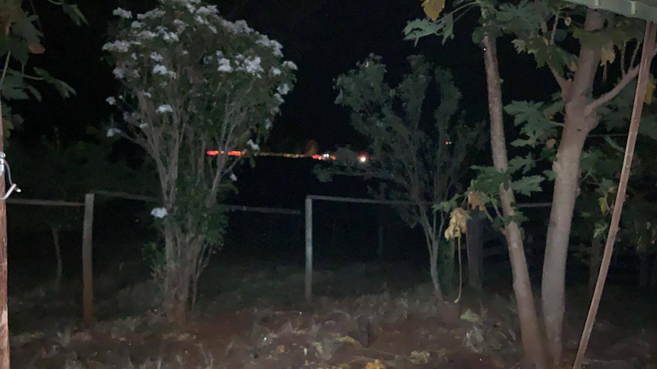 URGENTE: carreta tomba entre Vilhena e Colorado do Oeste e rumores falam em um morto, mas Bombeiros não confirmam esta informação