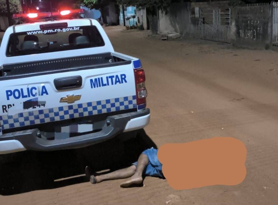 Após apanhar do companheiro, mulher usa a muleta dele para fugir e aciona a Polícia Militar, em Vilhena