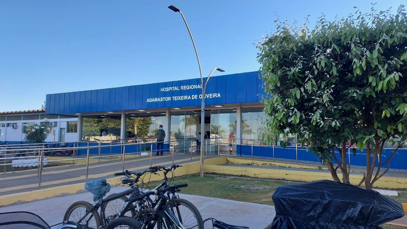 Ás vésperas de fim do contrato emergencial, prefeito mantém Santa Casa no comando da Saúde, em Vilhena