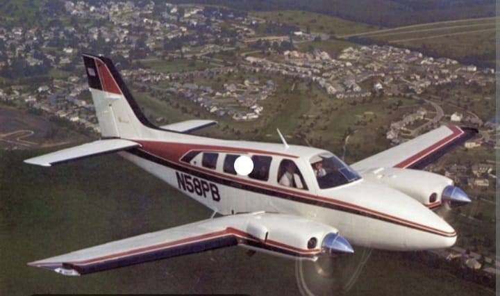 URGENTE: avião bimotor cai nas proximidades de Vilhena; rumores falam em pecuarista com filho a bordo