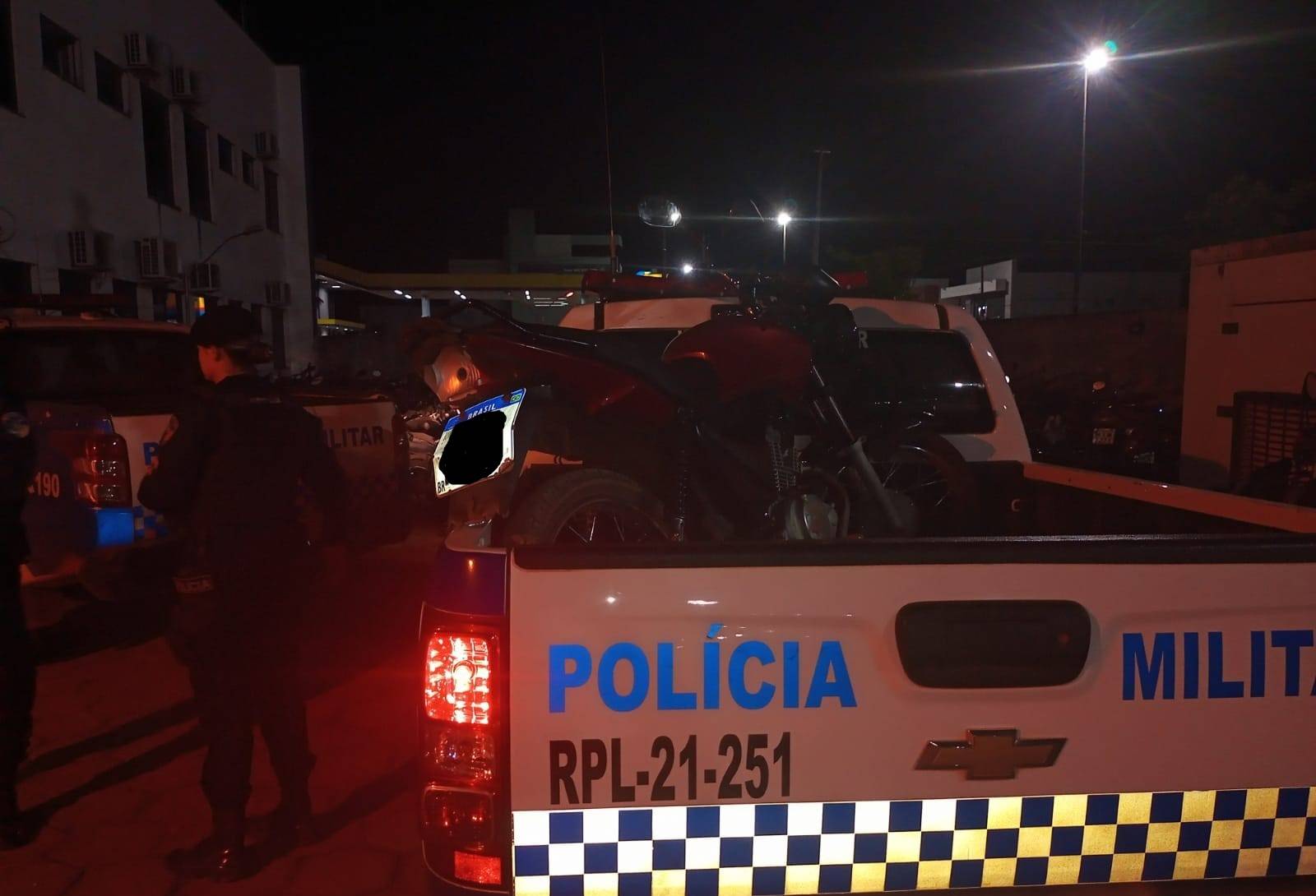Inabilitado e fugindo da polícia, motoqueiro adolescente quase atropela pessoas e é apreendido pela segunda vez, em Vilhena