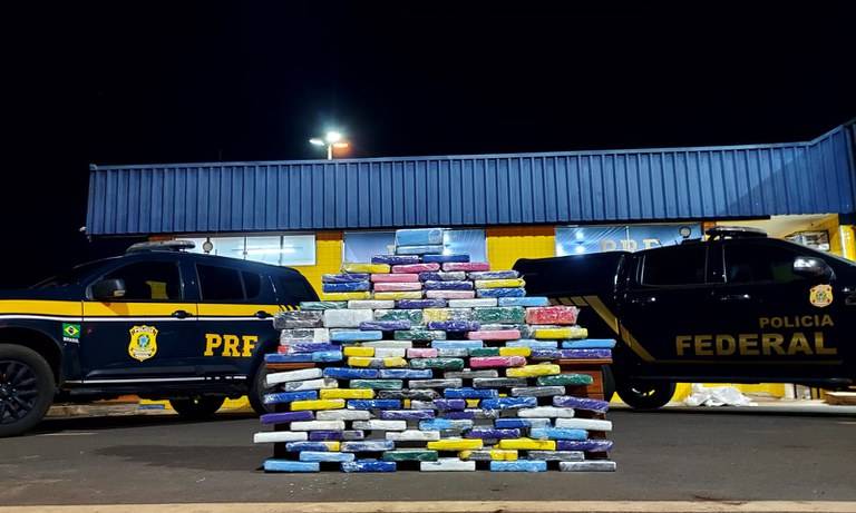 Preso em Vilhena com 150 kg de cloridrato de cocaína, motorista de 27 anos confessa que havia pegado a droga em Rolim de Moura
