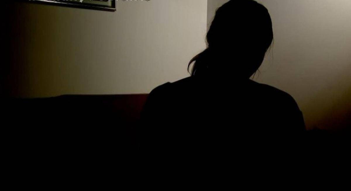 Em cidade de MT, homem embriagado tenta estuprar a esposa e acaba preso completamente pelado