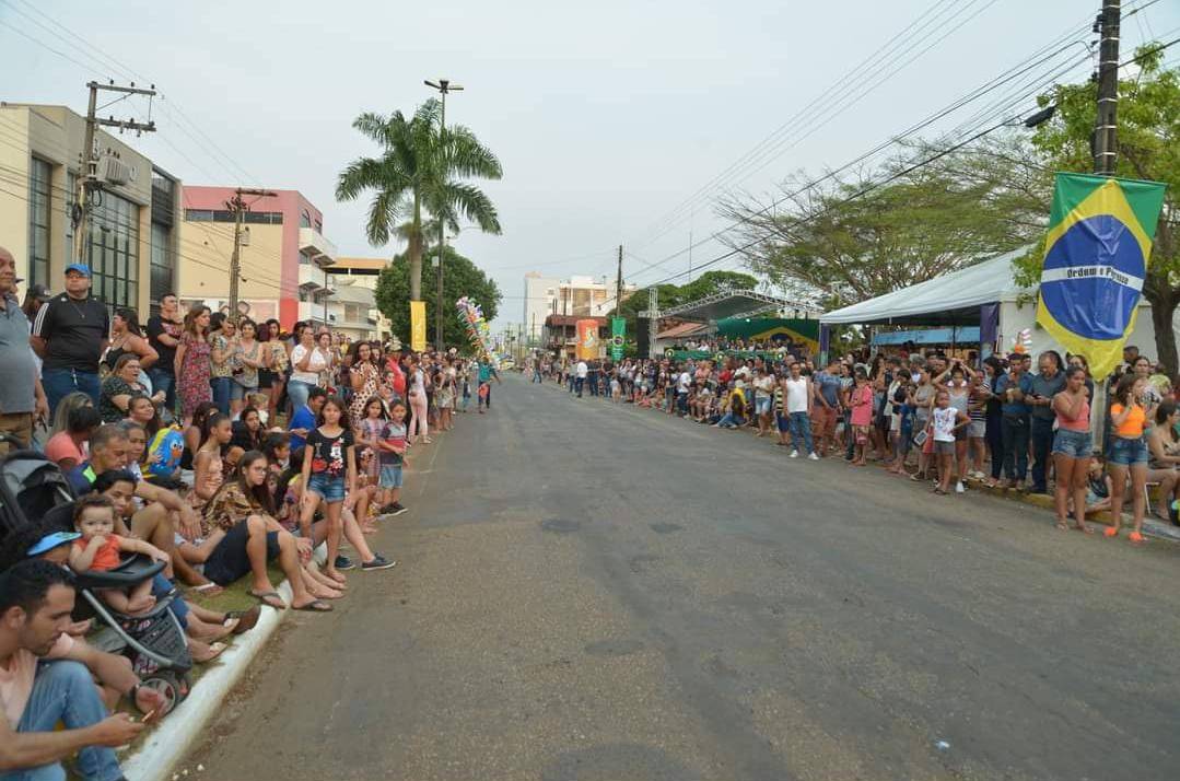 Como forma de protesto, professores municipais recusam convites para participar do 07 de setembro, em Vilhena