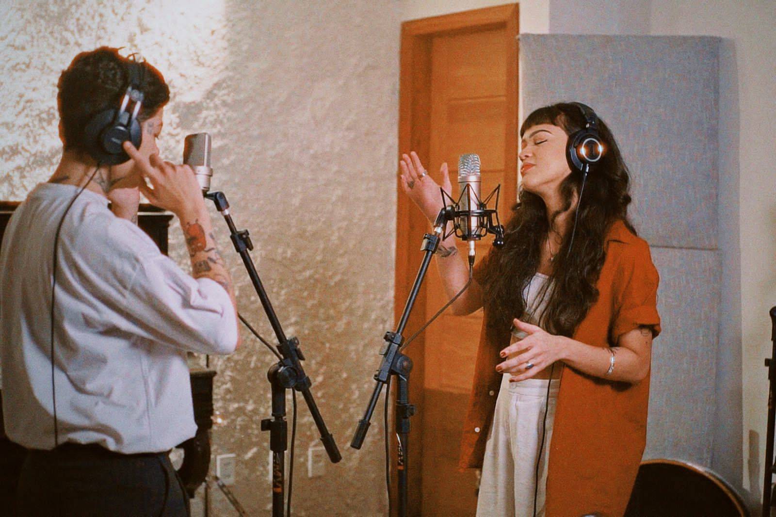 ESCUTE O DUETO: Gabriê, de Porto Velho, lança o samba “Respira”, em parceria com cantora vilhenense Gabi Shima