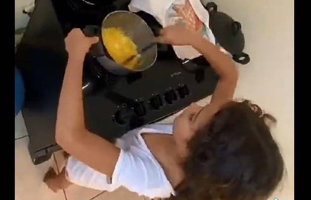 ASSISTA: moradora da zona rural de Vilhena, menina de 07 anos “bomba” no Tik-Tok e vídeo com “dicas para marmanjas” atinge milhões de visualizações