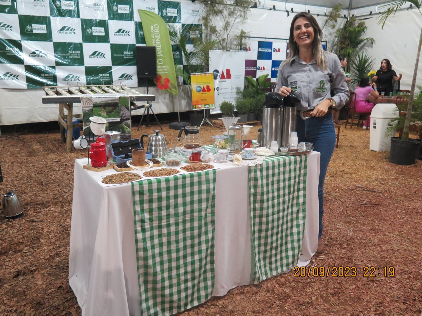 Estande da Emater na Exponorte promove ação do programa “Degusta Rondônia” voltado a elevar qualidade do café do Estado