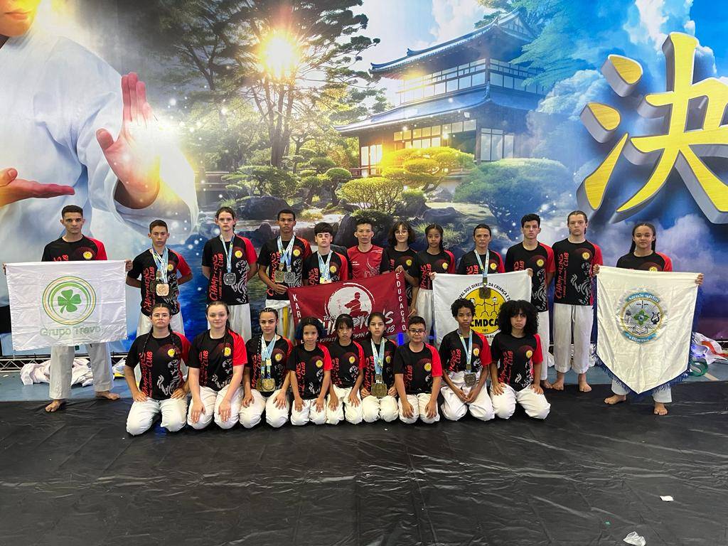 Atletas da escola de karatê Champions Club de Vilhena são medalhistas no 30º Campeonato Brasileiro de Karatê Interestilos em SP