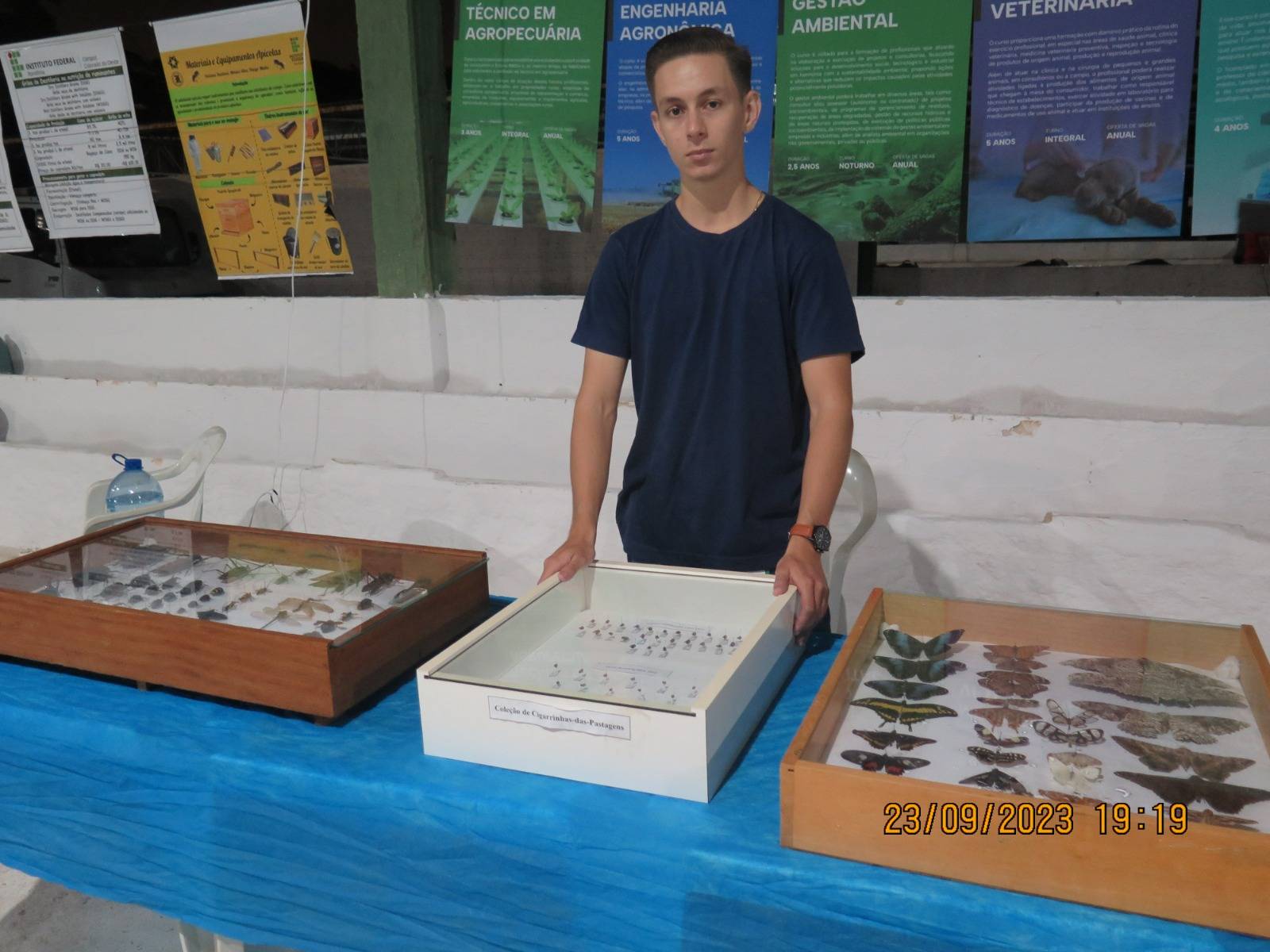 Display de Entomologia do IFRO na Exponorte transmite informações e atrai a curiosidade de visitantes