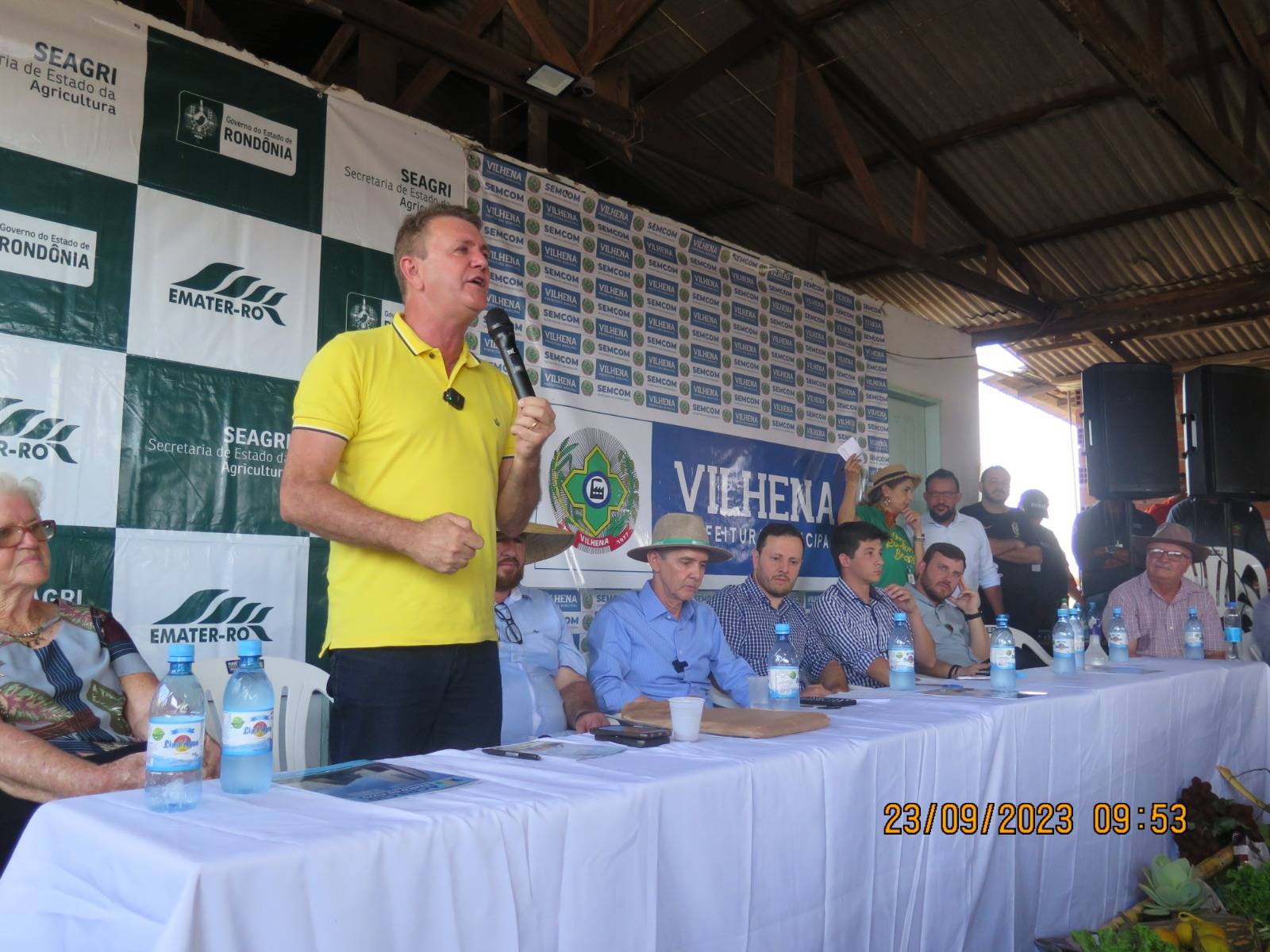 Deputado Luizinho Goebel promoveu entregas de benefícios em Vilhena no último final de semana