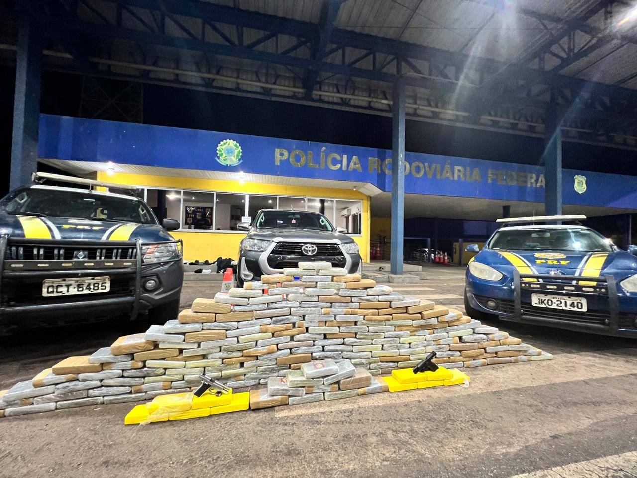 Polícia Civil de Rondônia confirma que dois homens presos com 196 quilos de droga em rodovia de MT são mesmo da corporação