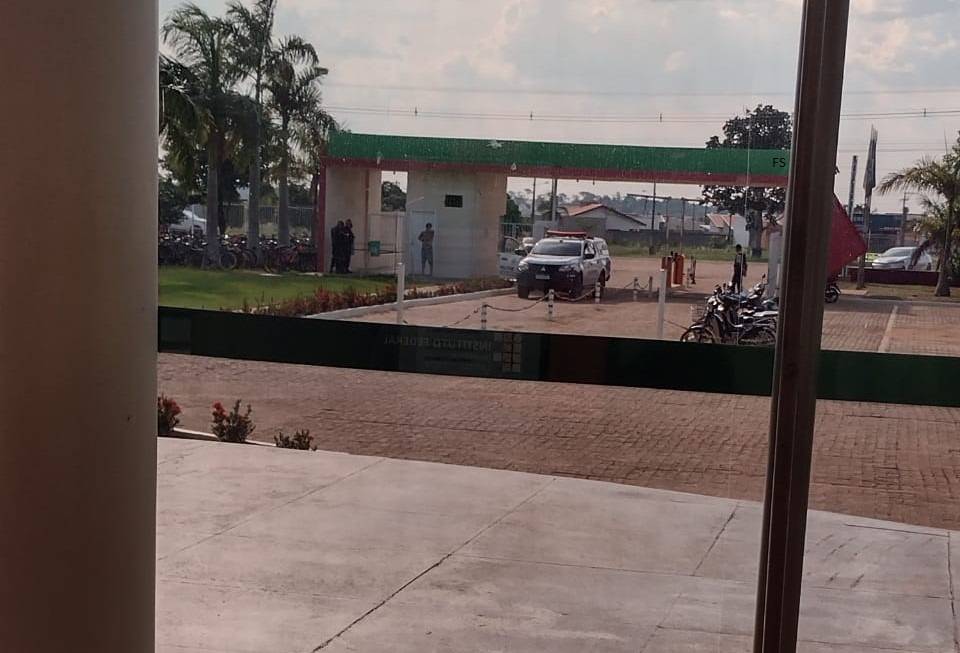 Para escapar da morte, homem invade campus do IFRO em Vilhena e dá nomes de quem teria ordenado sua execução