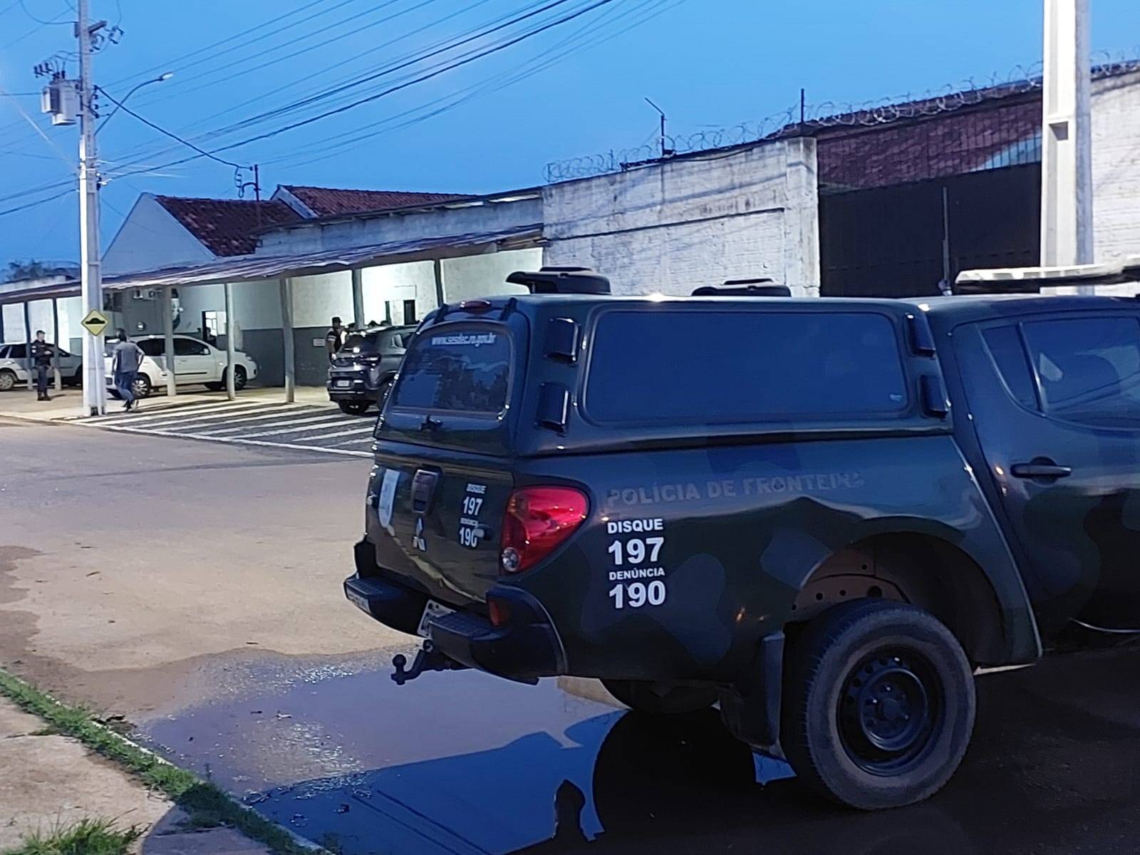 URGENTE: detentos sobrevivem a tripla tentativa de execução a tiros quando chegavam para passar a noite na Colônia Penal de Vilhena