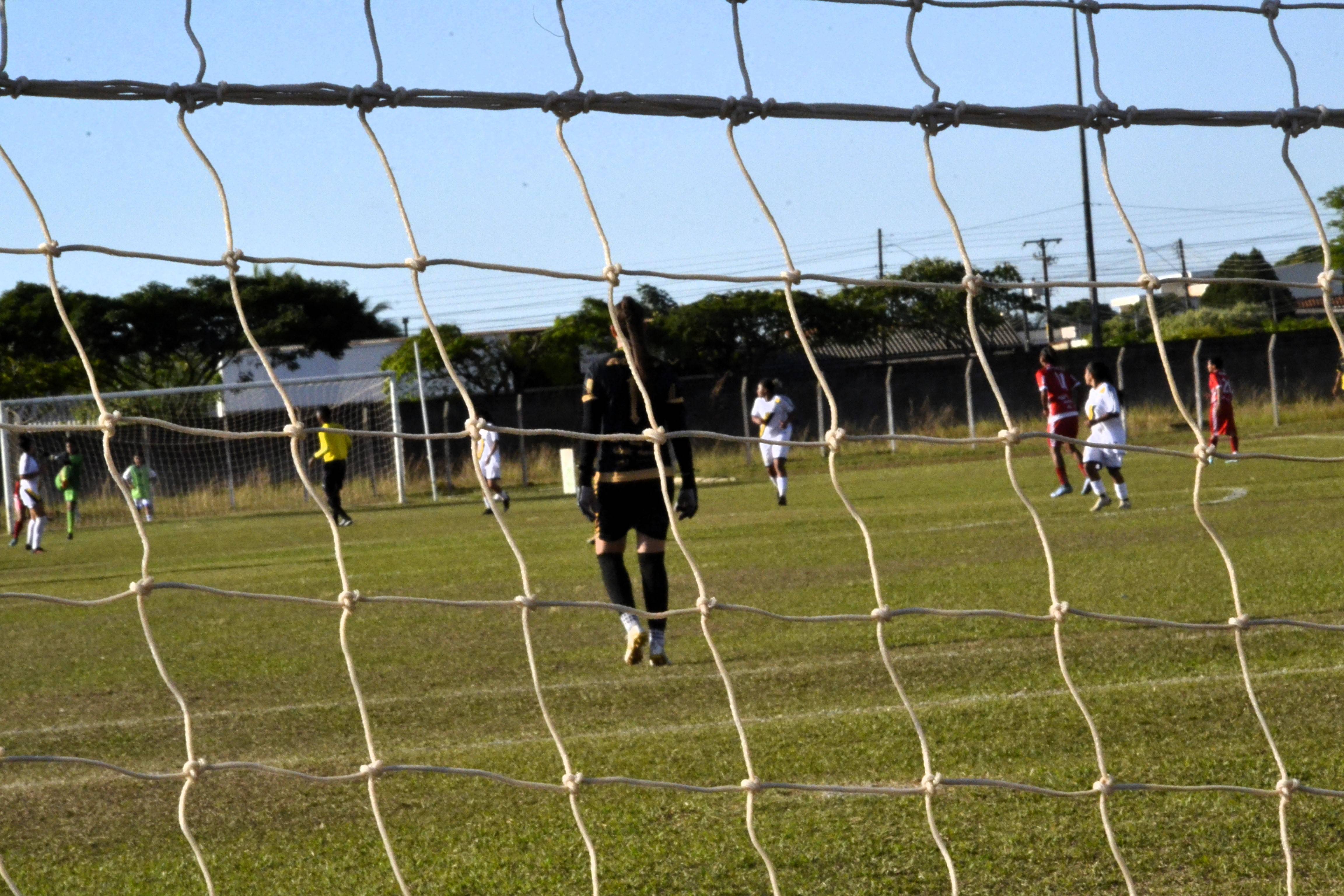 Nos pênaltis, PL Contabilidade e Academia Atlética vencem e vão decidir o título da Copa Cidade de Futebol
