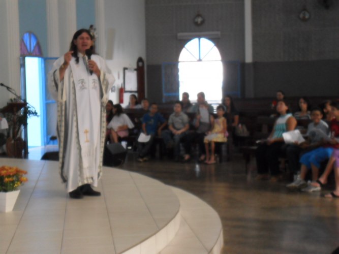 Missa das crianças acontece pela primeira vez na igreja N. Sa. Auxiliadora