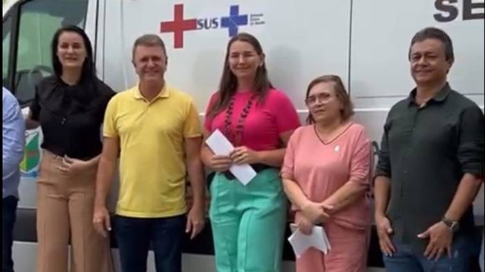 Deputado Luizinho Goebel garante aquisição de ambulância UTI móvel e a compra de um aparelho de Raio-x para Espigão do Oeste