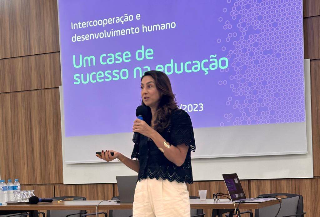 Cases da Sicoob Credisul e da Favoo são apresentados em seminário internacional no Rio Grande do Sul