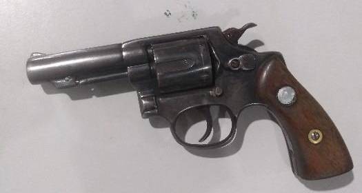 Polícia Militar prende no Residencial União foragido da Justiça que ameaçava moradores com arma de fogo