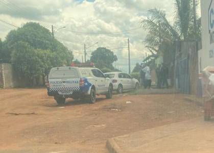 Na segunda tentativa, homem corta a própria garganta com faca e é salvo da morte por cirurgia rápida no Hospital Regional de Vilhena