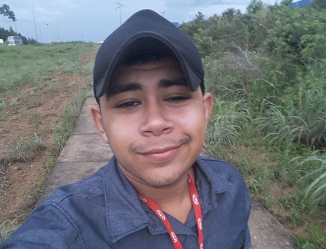 Jovem que morreu após acidente na BR 364, na saída de Vilhena para Porto Velho, era casado e trabalhava desde a adolescência