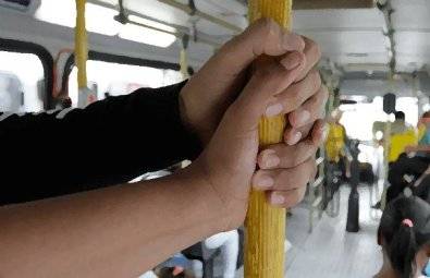 Homem assedia mulher dentro de ônibus que tinha como destino cidade vizinha a Vilhena e acaba preso
