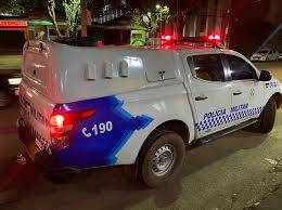 Jovem fica com vísceras expostas e quase tem mão decepada ao ser esfaqueado durante partida de truco em Chupinguaia