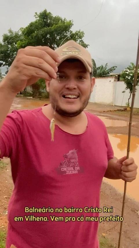 Vídeo: morador pesca em “balneário” no Cristo Rei e cobra providências da Prefeitura para melhorias no Cristo Rei com ironia