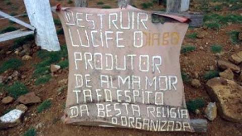 Irmãos se comparam a Noé e começam a construir arca em Rondônia