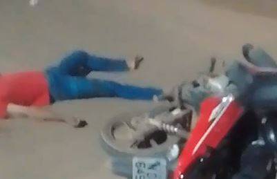 VEJA VÍDEO: homem que sofreu queda de moto ao passar por quebra-molas em avenida de Vilhena está lutando pela vida em hospital
