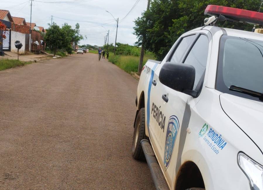 Vilhena: durante perseguição em carros, facções criminosas trocam tiros e motorista de caminhão fica no meio do fogo cruzado
