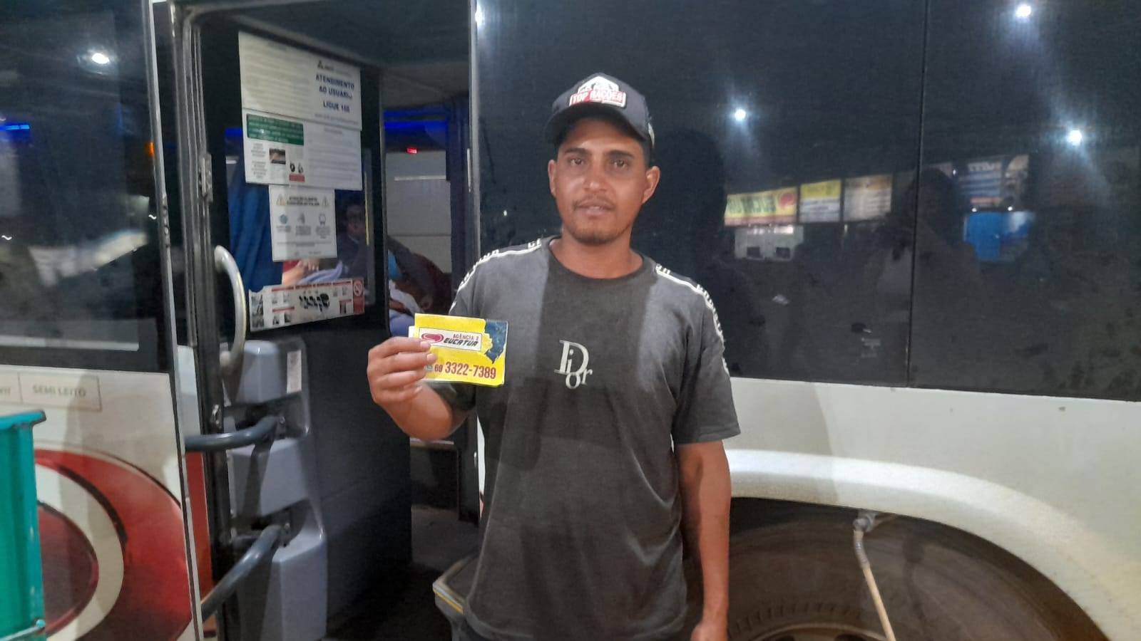 Solidariedade permite que venezuelano que passou fome em Rondônia embarque para ajudar irmão acidentado em Cuiabá