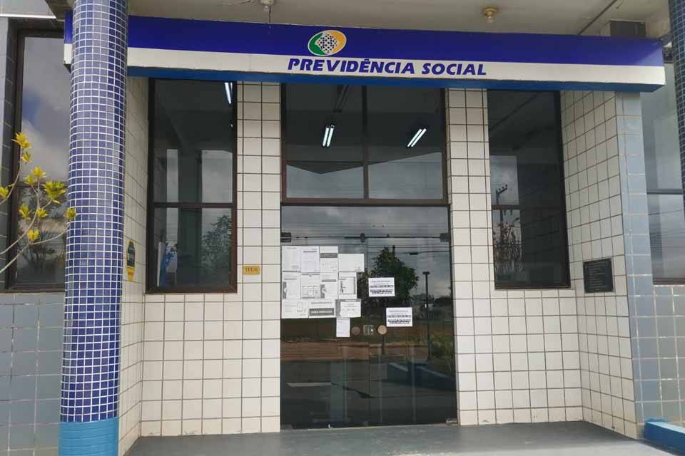 INSS fecha agência em Vilhena, prejudicando centenas de famílias; advogado orienta registrar queixa na polícia