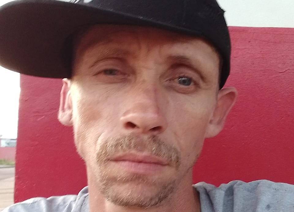 Principal suspeito de ter matado mulher com requintes de crueldade em Chupinguaia é identificado, mas está foragido