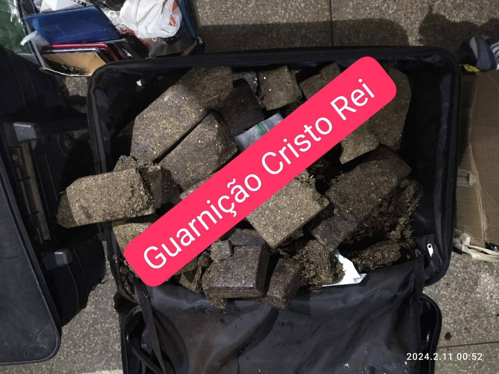Vilhena: PM apreende 17 kg de maconha após dar batida em residência e encontrar bebê vendo adolescentes consumindo drogas