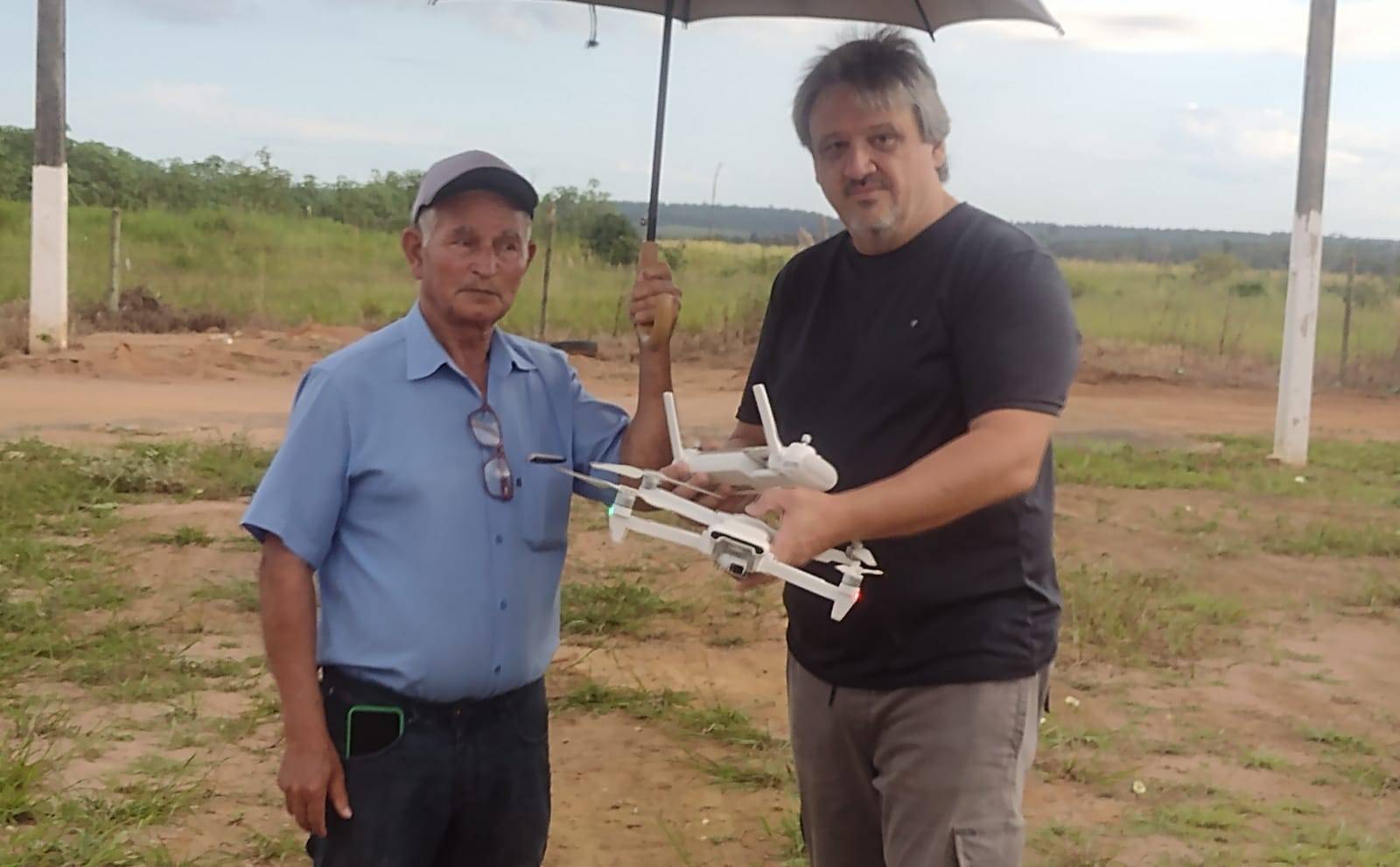VEJA IMAGENS: jornalista usa drone e faz “buscas aéreas” por mulher de 67 anos que está desaparecida há uma semana em Vilhena