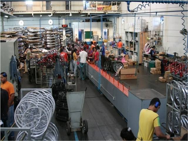 Empresários de Pimenta vencem homem mais rico do Brasil e recebem homenagem