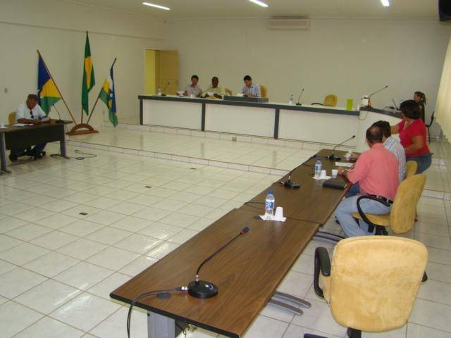 Aprovado com parecer contrário, PCCS vira motivo para paralisação de servidores