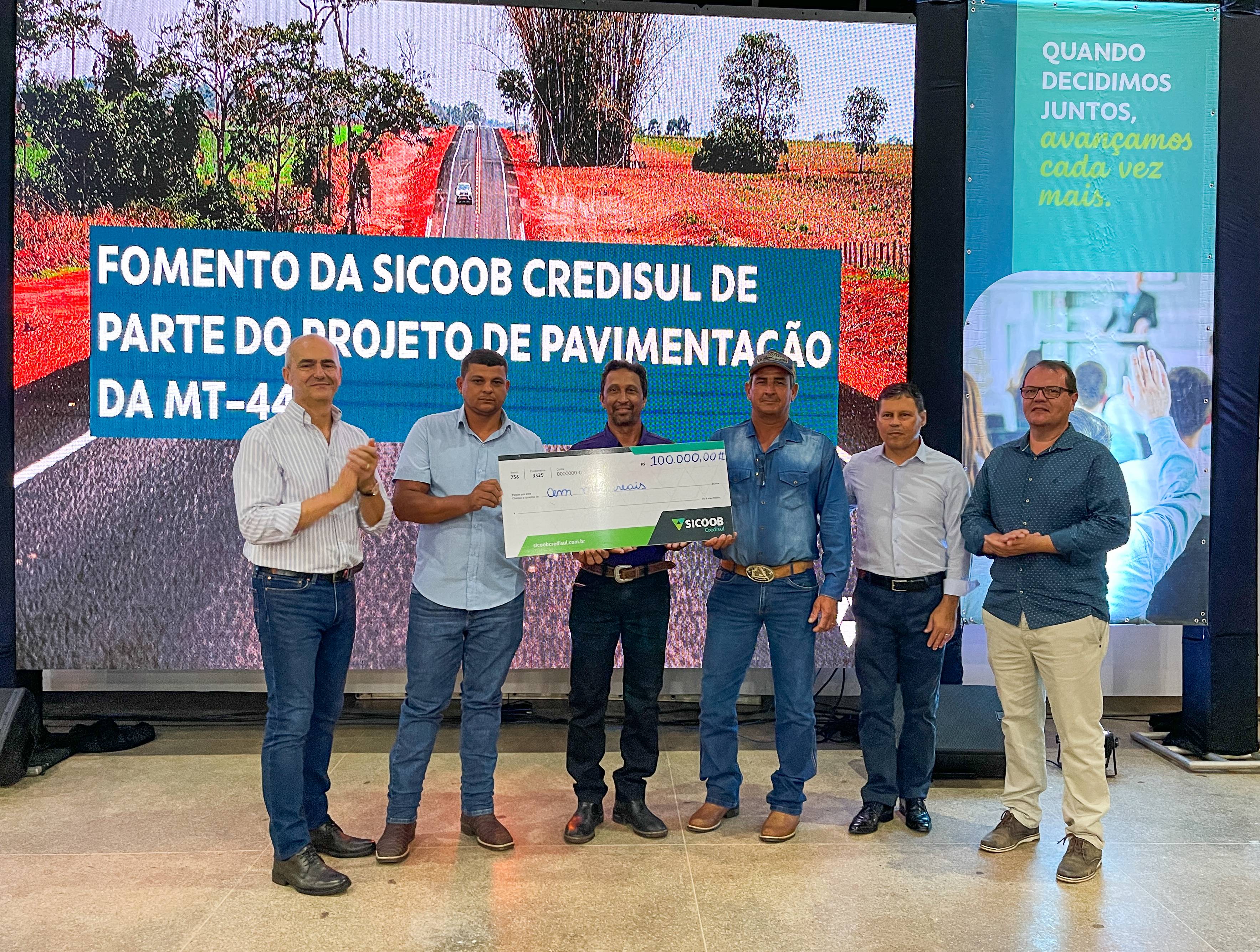 Sicoob Credisul apresenta resultados e anuncia doação de R$ 100 mil para projeto de pavimentação da MT-440 em Comodoro (MT)