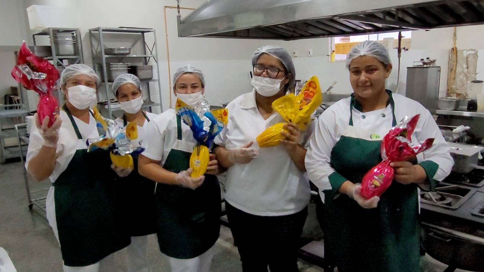 Santa Casa de Chavantes distribui ovos de Páscoa para pacientes e colaboradores, em Vilhena