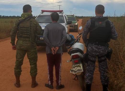 Polícia Militar captura, em Pimenteiras do Oeste, homem que tinha mandado de prisão expedido pela justiça de Colorado