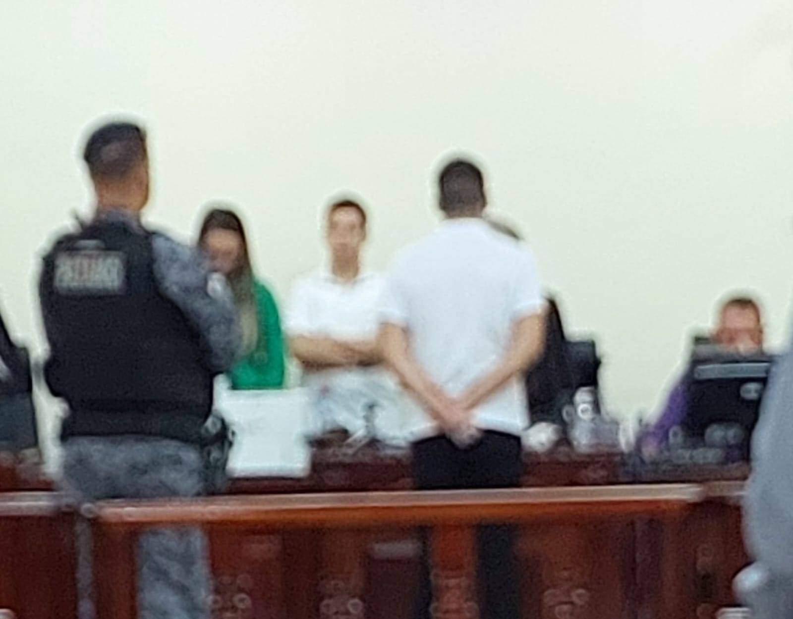 Acusado de tentativa de homicídio contra a ex tem crime desclassificado para lesão corporal e pega pouco mais de 2 anos de prisão