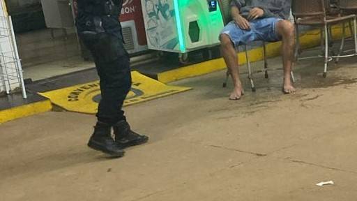 Bebedeira provoca discussão que descamba para tiroteio em Vilhena; rapaz de 24 anos teria sido atingido por disparo no ânus