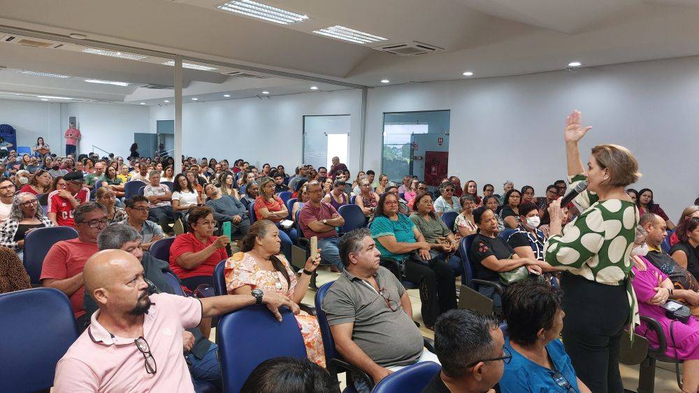 SEDUC aceita contraproposta mínima feita pelo SINTERO e greve dos servidores da Educação é suspensa