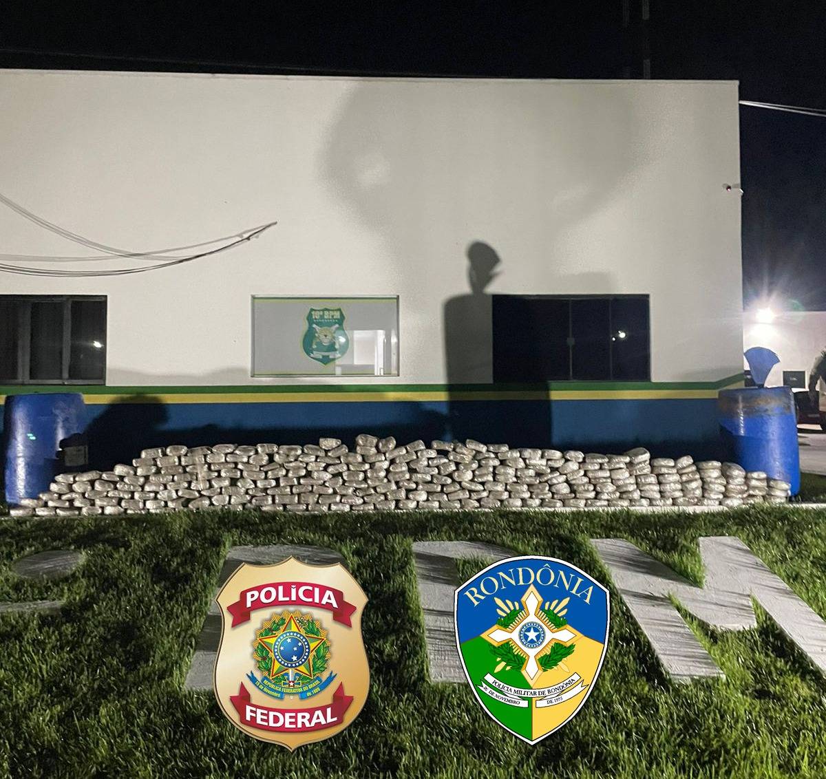 VÍDEO: Em ação conjunta Polícia Federal e Polícia Militar apreendem mais de 120 kg de droga em Rondônia